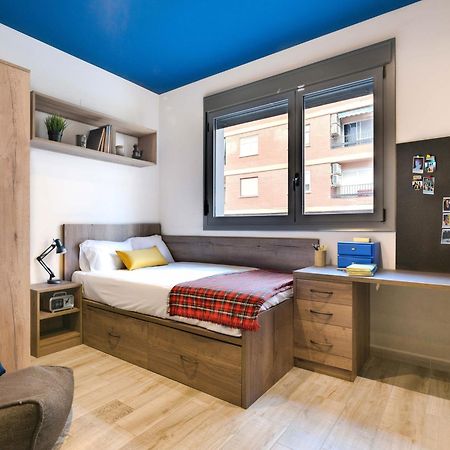 Livensa Living Studios Valencia Marina Real Hotel-Apartamento ภายนอก รูปภาพ