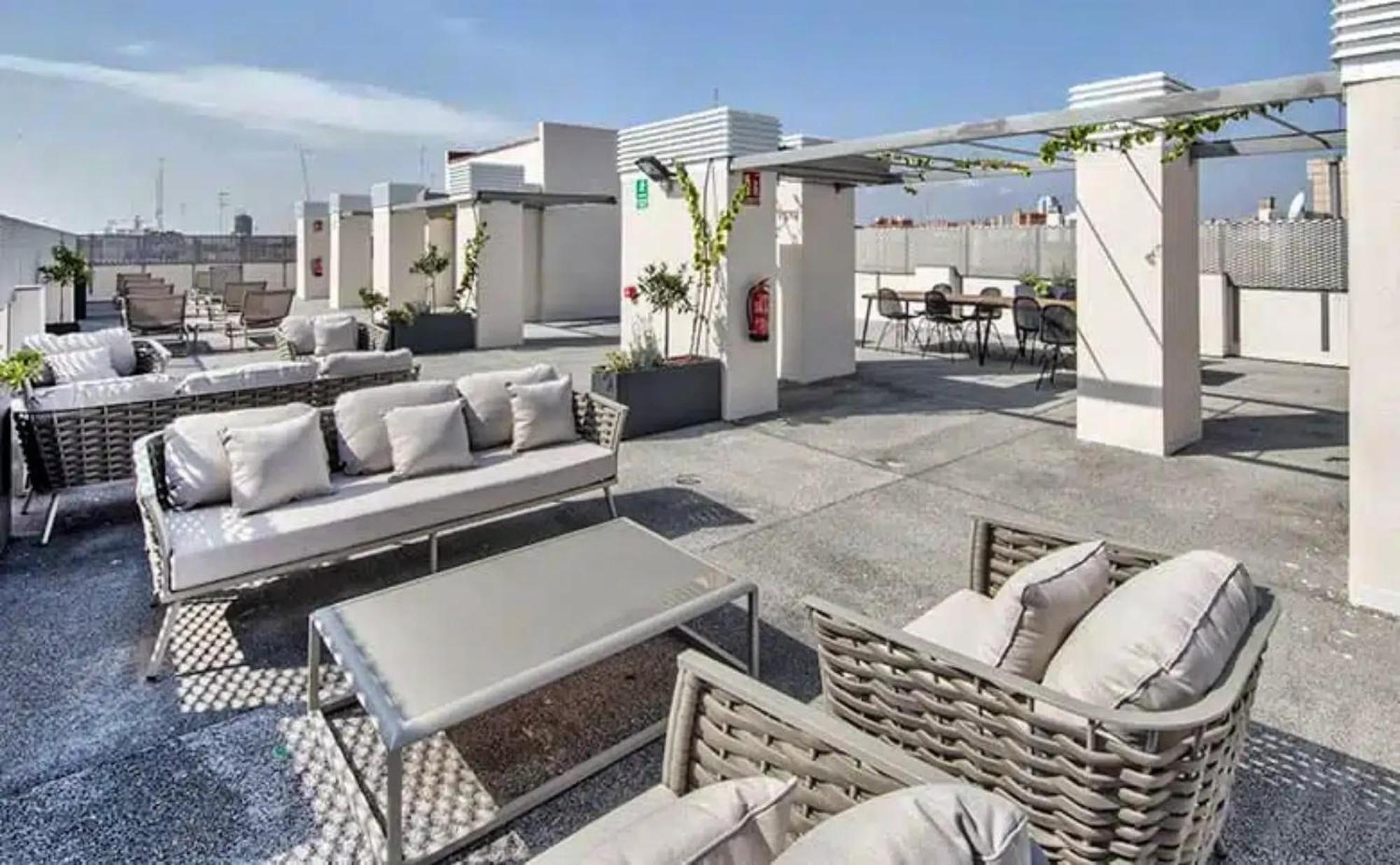 Livensa Living Studios Valencia Marina Real Hotel-Apartamento ภายนอก รูปภาพ