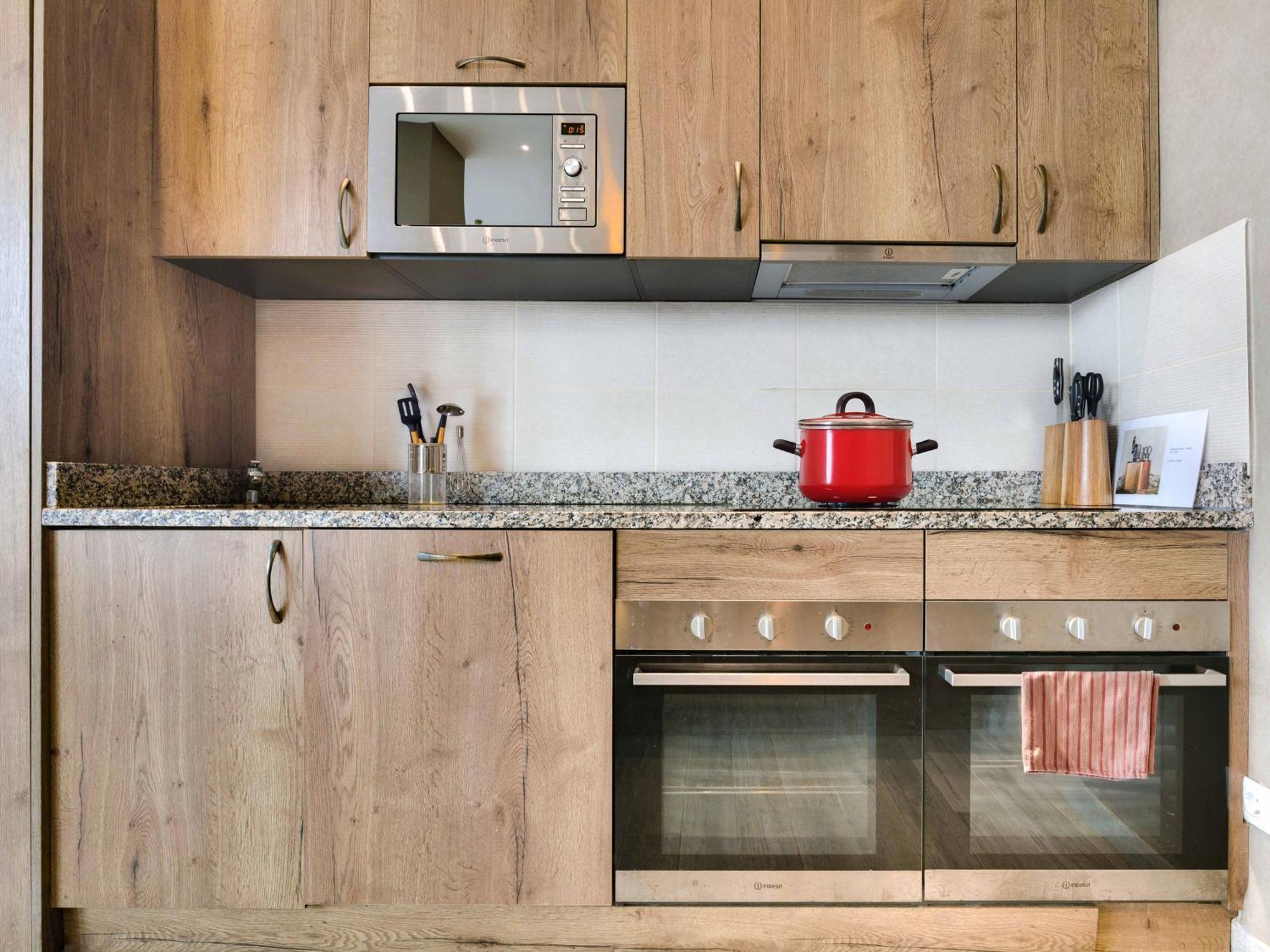 Livensa Living Studios Valencia Marina Real Hotel-Apartamento ภายนอก รูปภาพ