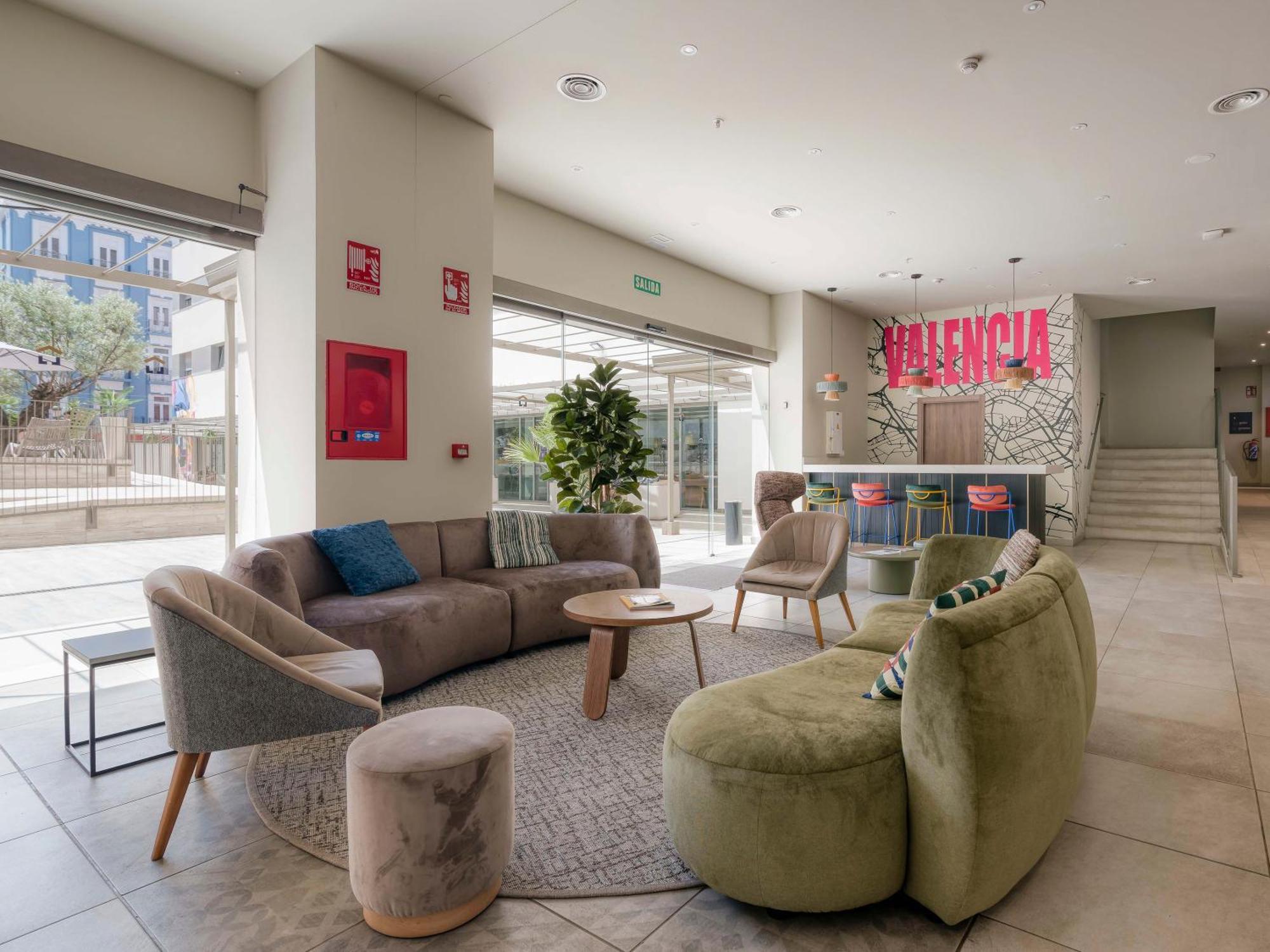 Livensa Living Studios Valencia Marina Real Hotel-Apartamento ภายนอก รูปภาพ