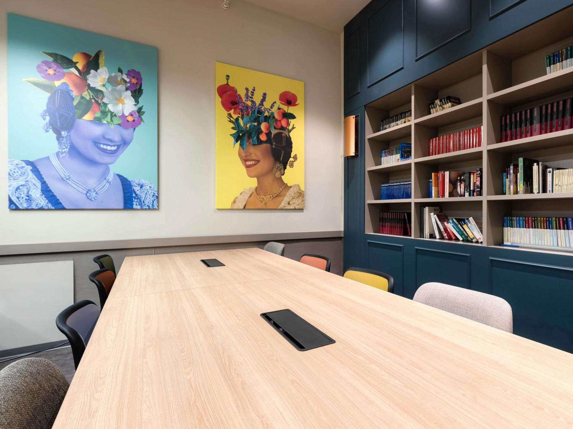 Livensa Living Studios Valencia Marina Real Hotel-Apartamento ภายนอก รูปภาพ