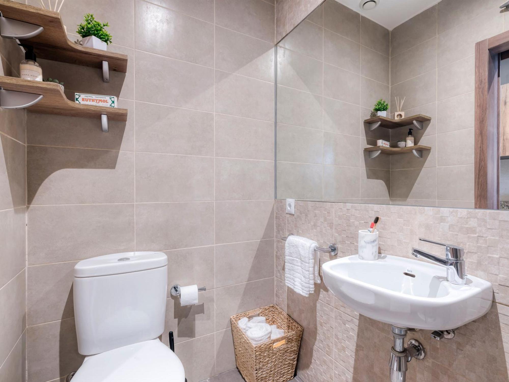 Livensa Living Studios Valencia Marina Real Hotel-Apartamento ภายนอก รูปภาพ